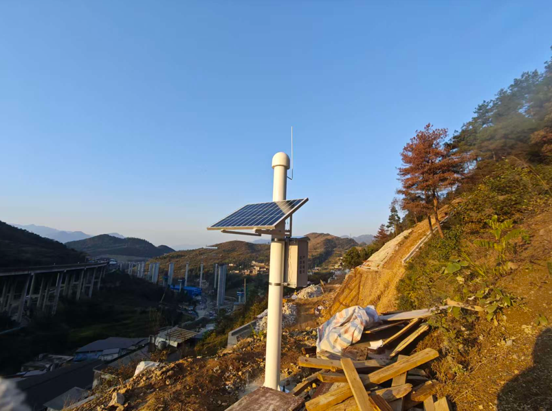 貴州省茅臺(tái)至蒼龍段G212公路邊坡智能安全監(jiān)測(cè)